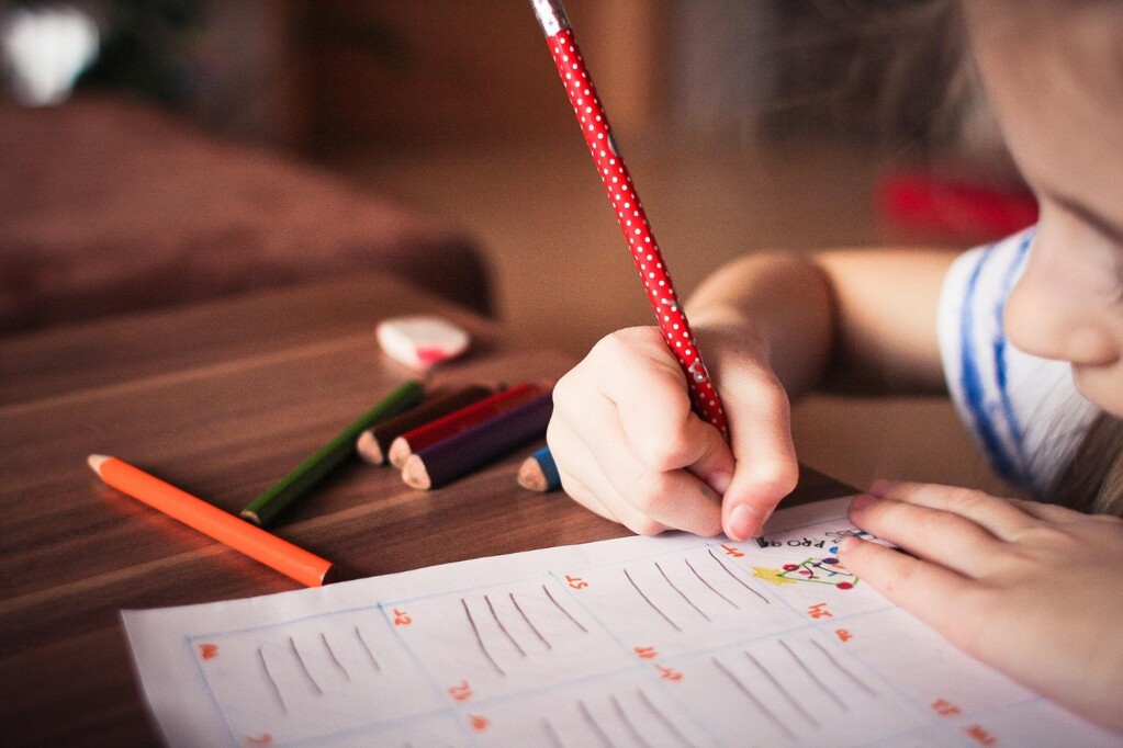 How to Save for Your Child’s Education Without Breaking the Bank