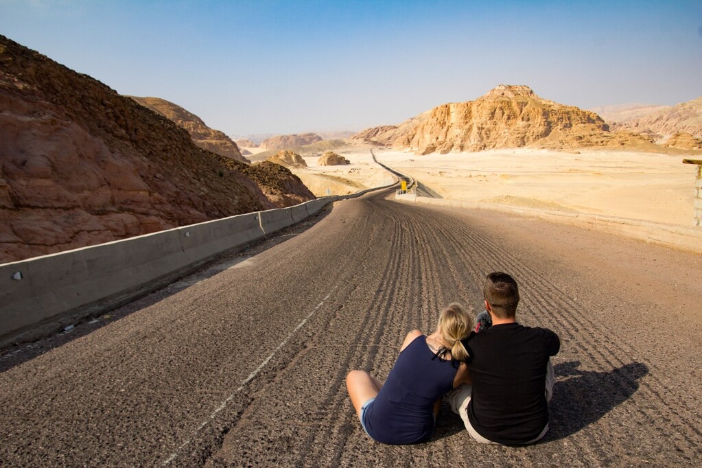Expense Tracking for Couples: Staying on the Same Financial Page
